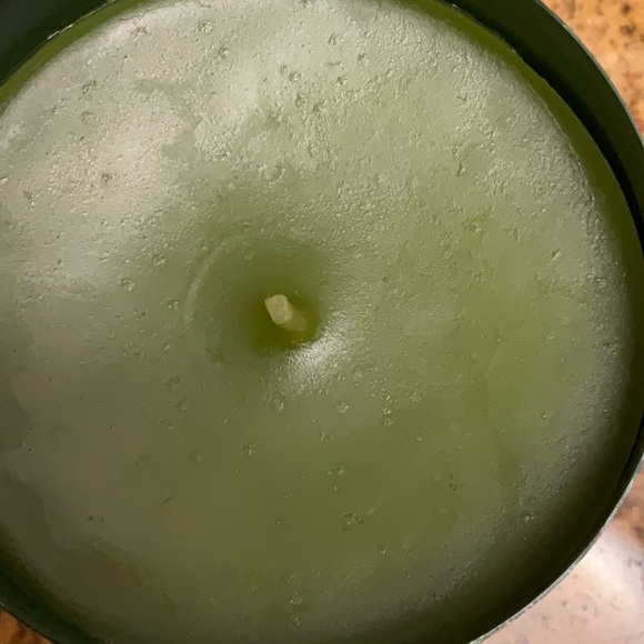 Thymes Frasier Fir candle NWOT - Picture 4 of 4